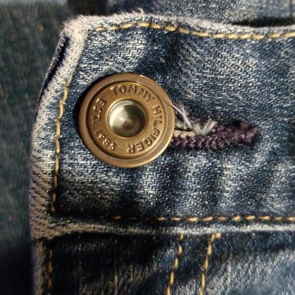 Tommy Hilfiger Jeans barely worn! - Picture 5 of 7